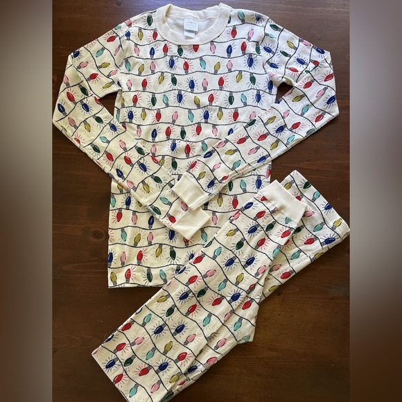 Hanna Andersson holiday lights Christmas pjs 12 - Picture 1 of 2